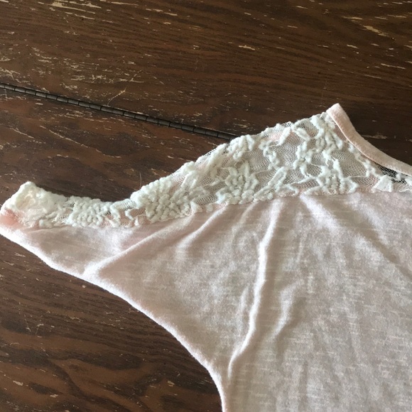 Shirt with lace - Picture 2 of 2